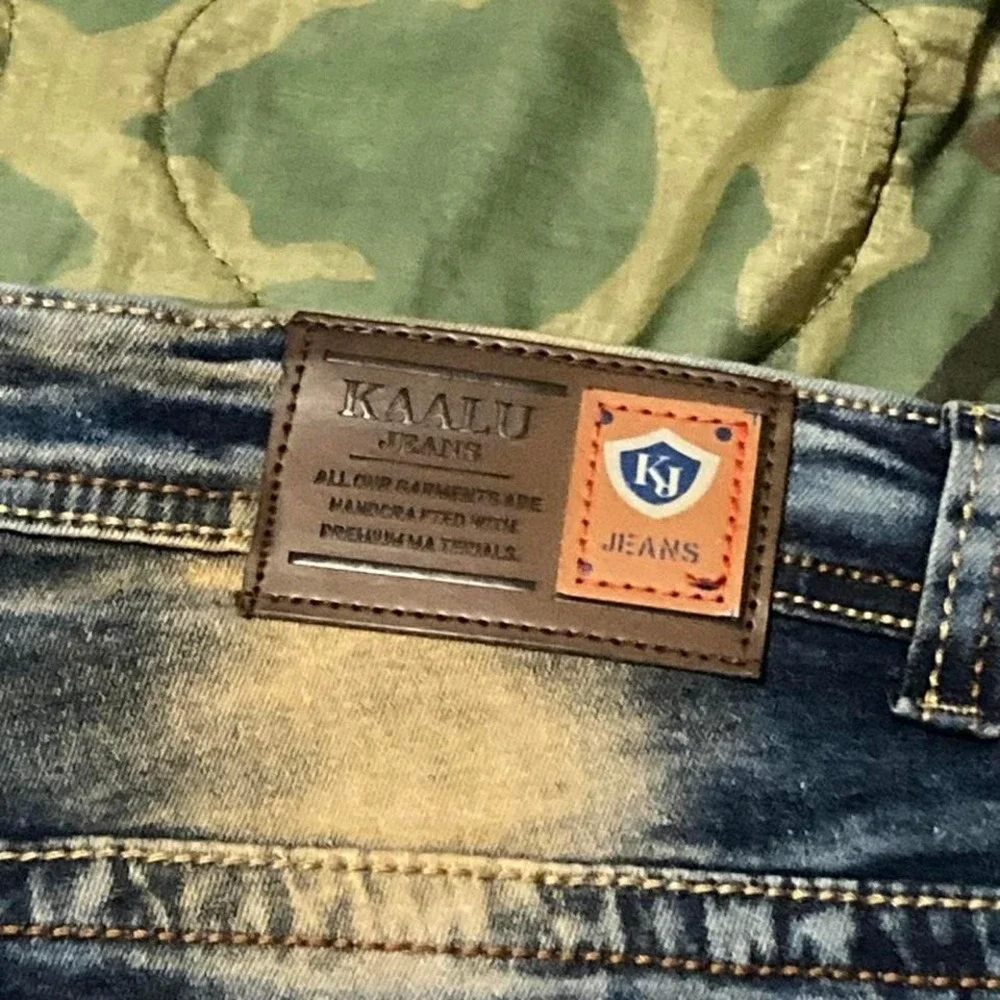 NWT KAALU slim straight thick stitch‎ washed denim mens 34/32.